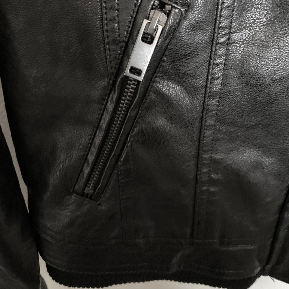 Black Faux Leather Hooded Zip-up Moto Jacket - Picture 3 of 5
